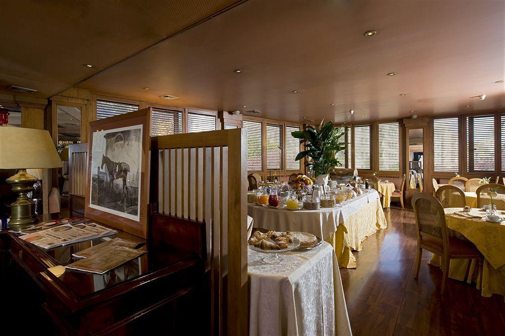 Polo Hotel Roma Restaurante foto